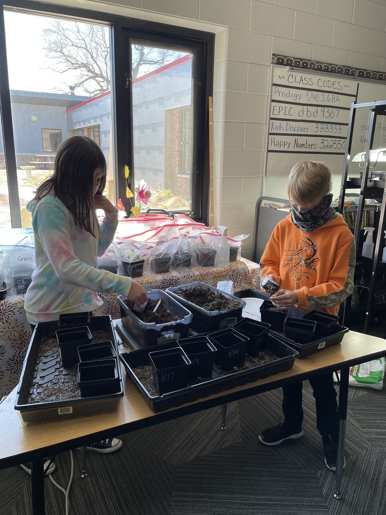 Ealy Sprouts preparing their plants for the Ealy Garden